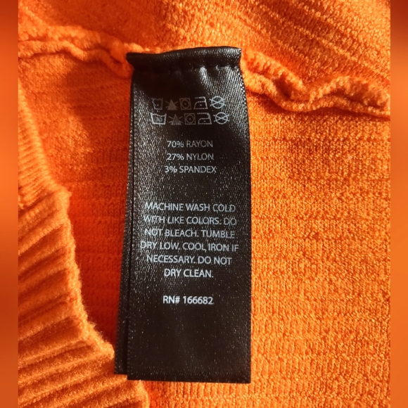 House of Harlow 1960 Crewneck Ribbed Knit Crop Top - Picture 11 of 11